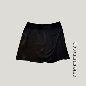 Aritzia Wilfred Black Mini Skirt - Size S, Classic High-Rise Silhouette